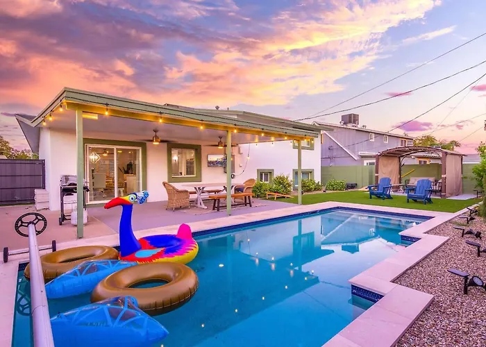 Rose Haven - Old Town, Heated Pool, Spa, Game * Scottsdale