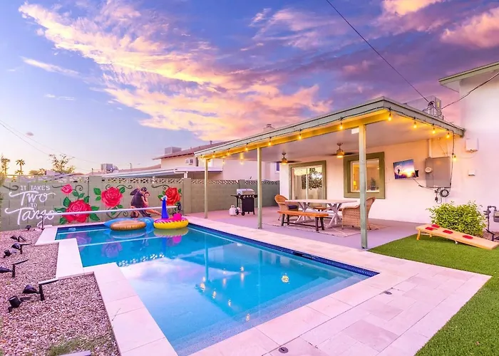 Dom wakacyjny Rose Haven - Old Town, Heated Pool, Spa, Game Scottsdale
