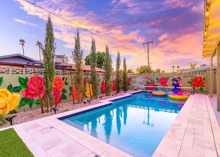Rose Haven - Old Town, Heated Pool, Spa, Game *